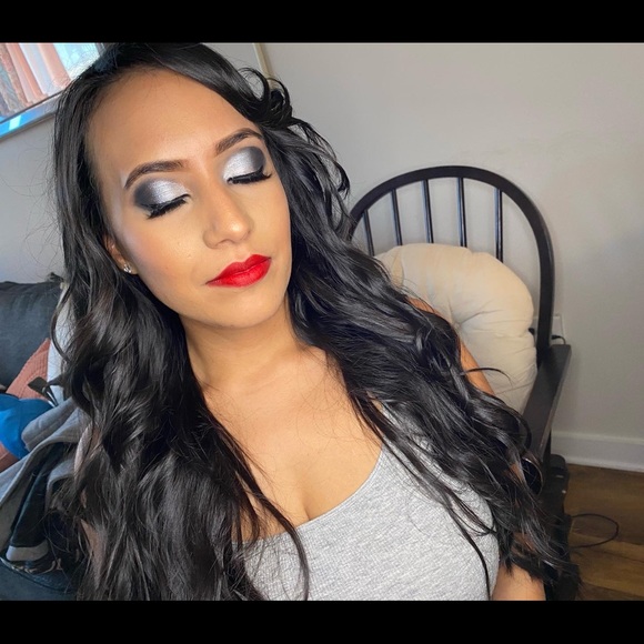 Lashes - Picture 2 of 2